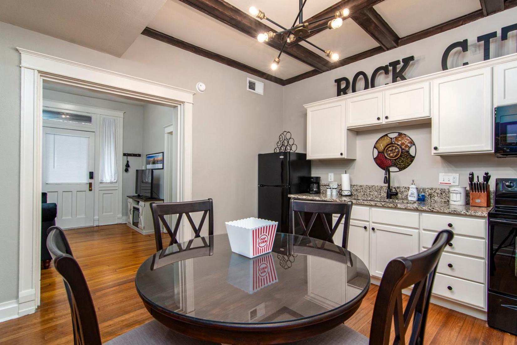Charming New Orleans-Style Apartment With Gated Courtyard! 리틀록 외부 사진